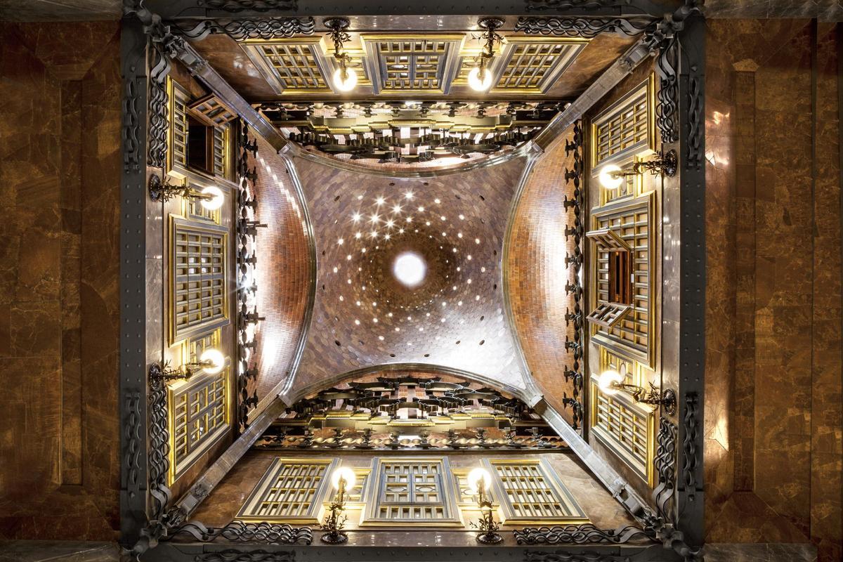 Cúpula del salón central.