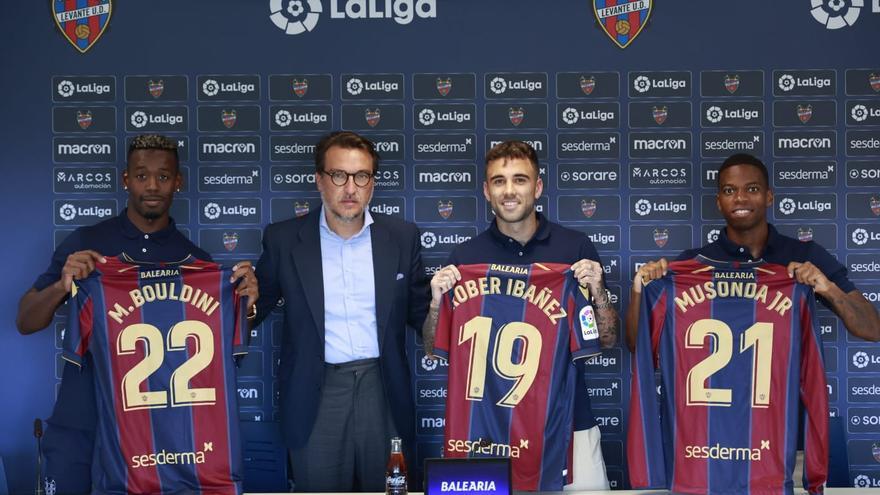 Bouldini, Rober Ibáñez y Musonda, presentados con el Levante UD