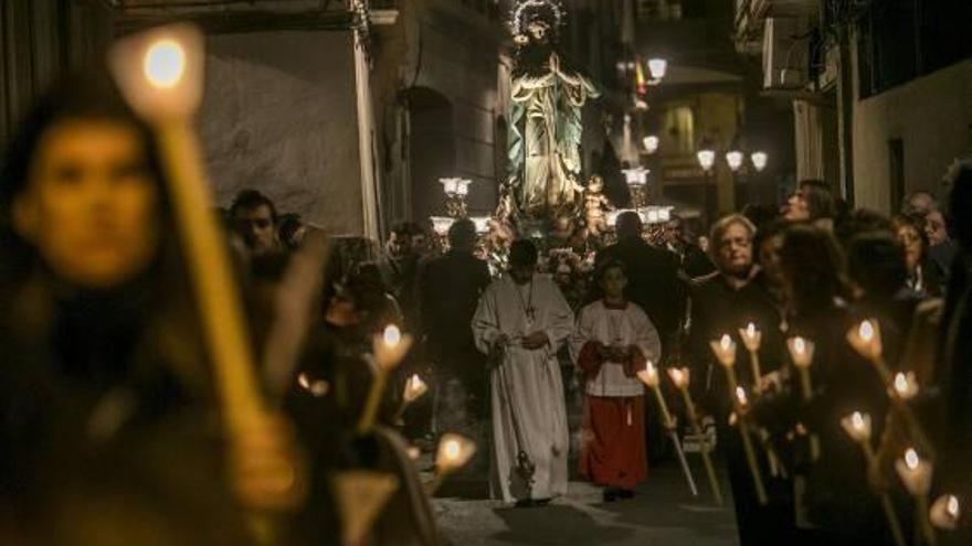 La imagen recorrió el barrio de El Raval