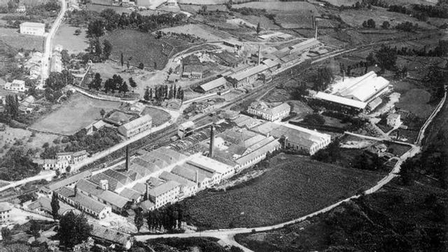 Vista aérea de la fábrica de loza de San Claudio, de los años sesenta