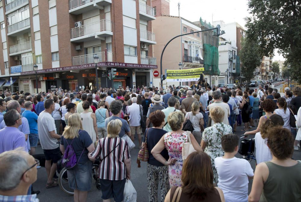 El Cabanyal reclama en la calle que "la urbanización no es suficiente"