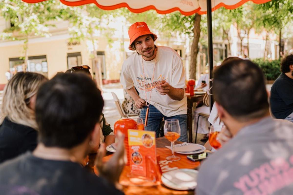 Buena música, buena comida (unas gildas nunca te fallan) y Aperol Spritz, qué más vas a querer pedir, alma de cántaro