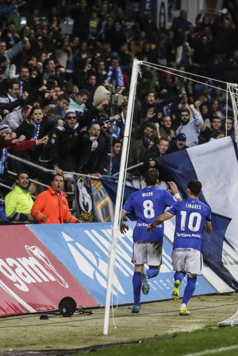 El partido entre el Real Oviedo y el Levante, en imágenes