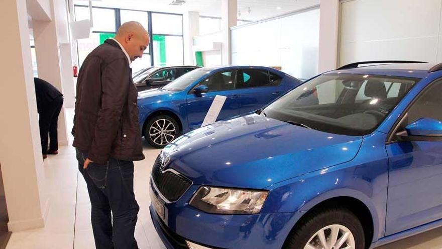 La venta de coches crece un 6,4% en Galicia en 2016
