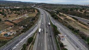 El continu augment del tràfic de mercaderies posa al límit l’AP-7