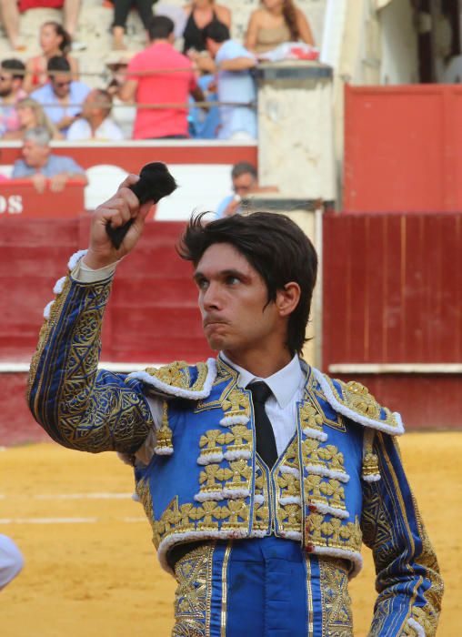 Castella y Talavante dan brillo a la tarde en Málaga