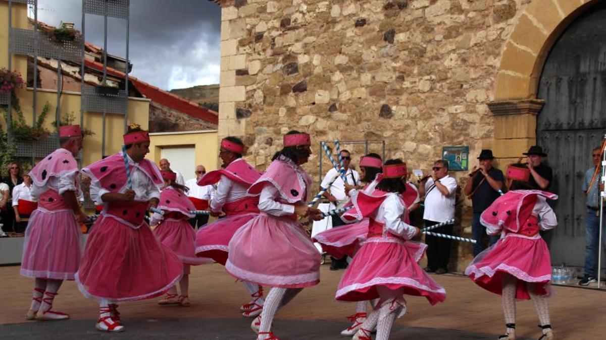 Dance de San Blas de Alloza