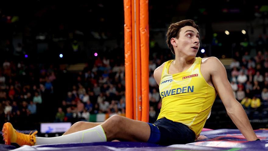 Duplantis vuelve a batir su propio récord del mundo con un salto de 6,24 metros
