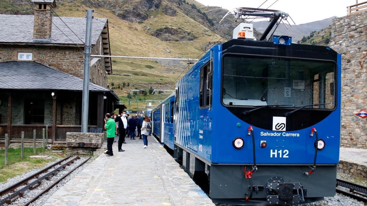 Pla general del tren cremallera de Núria l&#039;1 de setembre del 2021