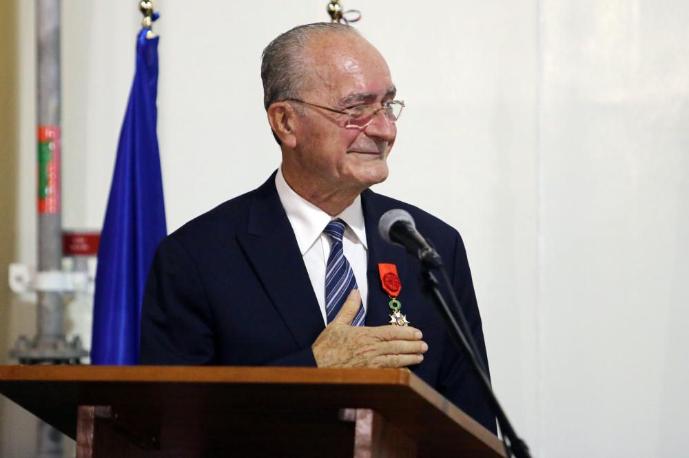 De la Torre recibe la Legión de Honor francesa