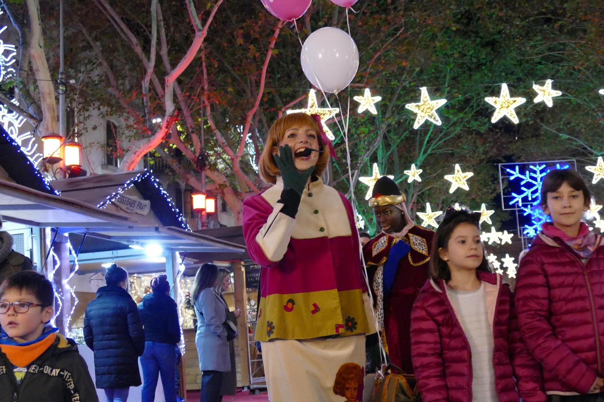 En Fumera, la Nadalina, el Tió i els capgrossos coincideixen al centre de Figueres