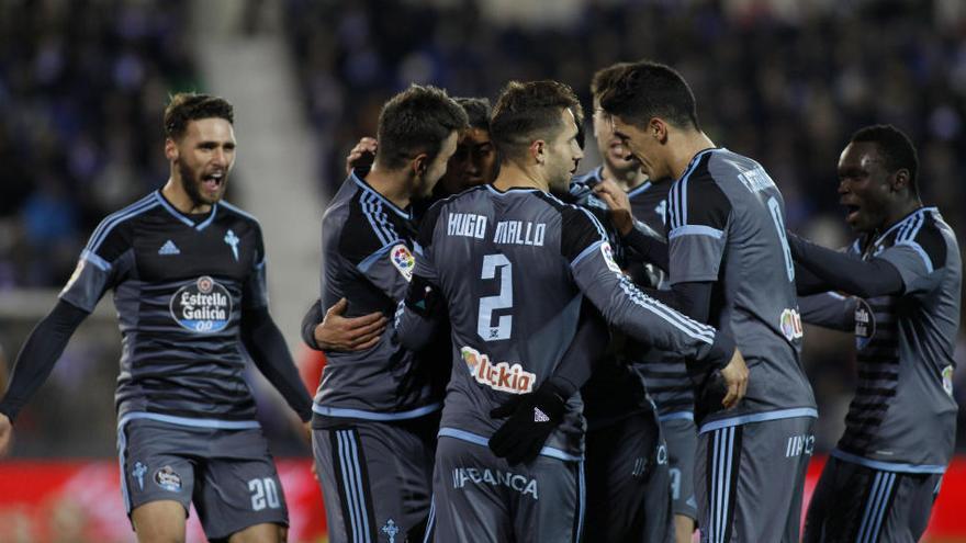 Los jugadores del Celta, en el partido ante el Leganés. //LOF