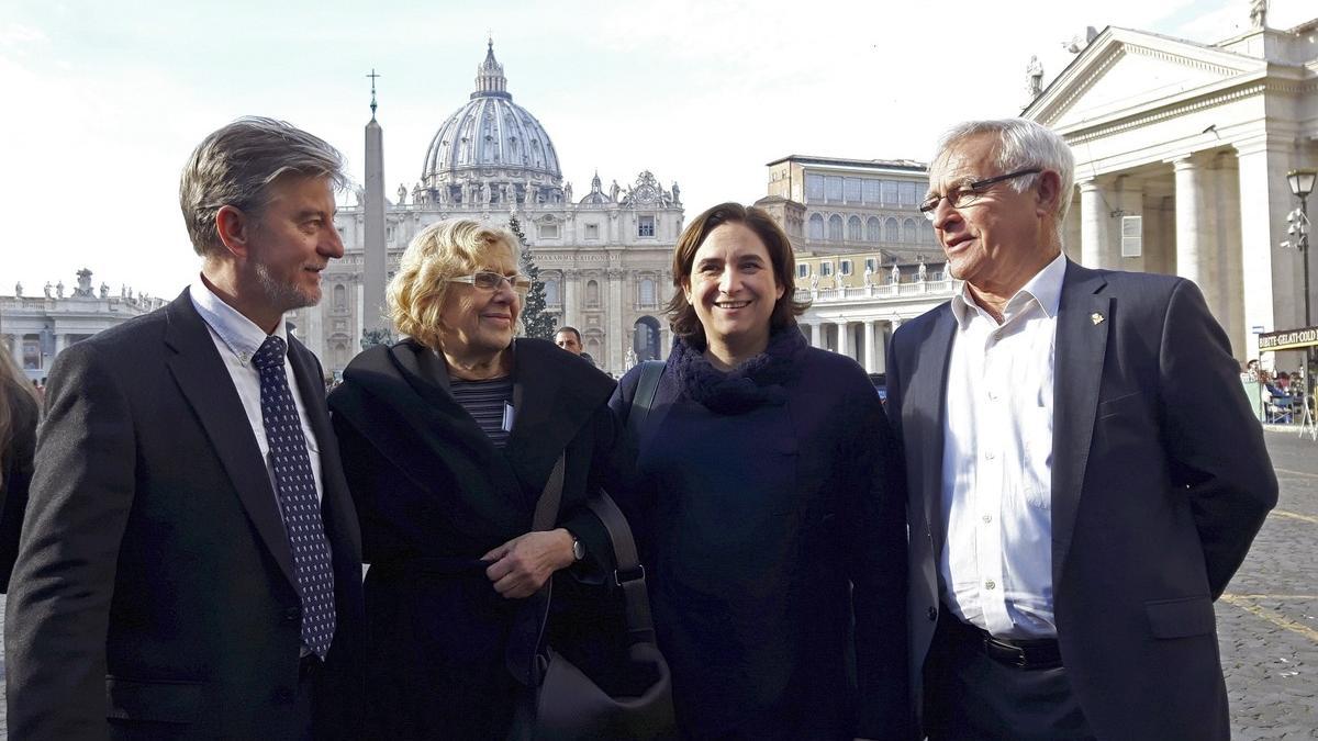 Pedro Santisteve, junto a Joan Ribo, Manuela Carmena y Ada Colau