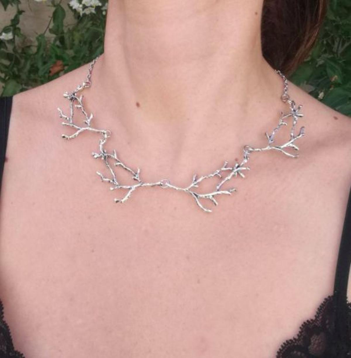 Collar de plata