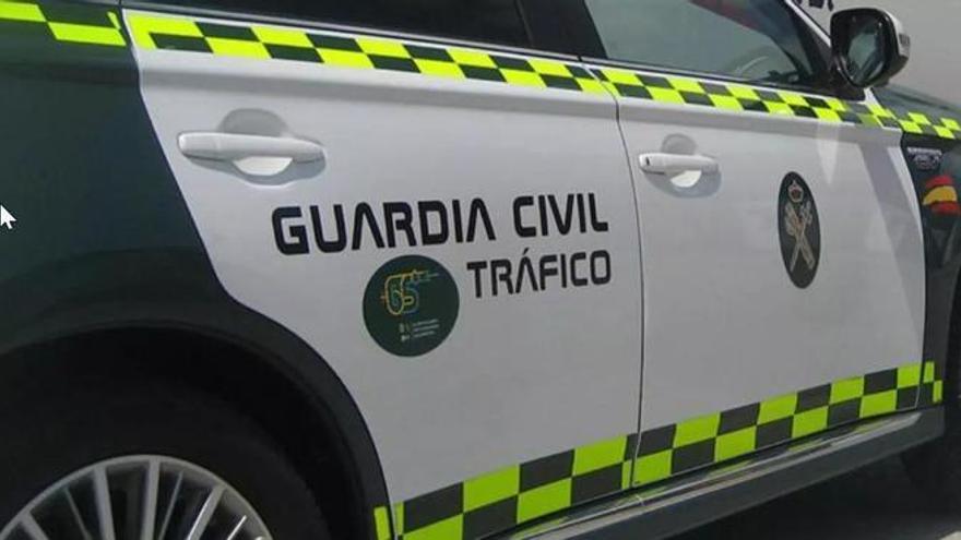 Rescatan en Alhaurín el Grande a una mujer con movilidad reducida cuya casa estaba rodeada por las llamas