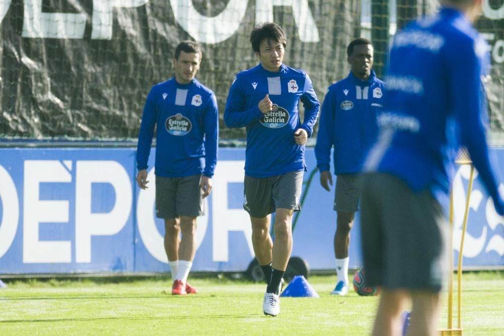 Luis César programó una sesión a puerta cerrada en las instalaciones de Abegondo.