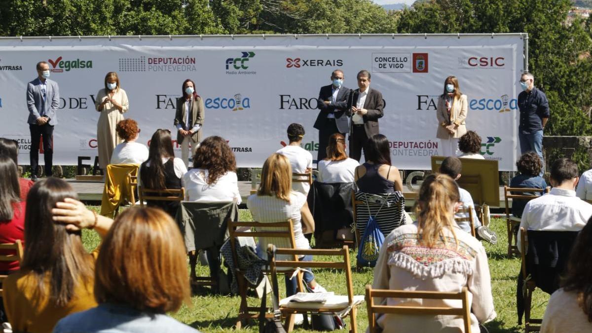 Reconocimiento a los jóvenes &quot;periodistas&quot; de FARO da Escola