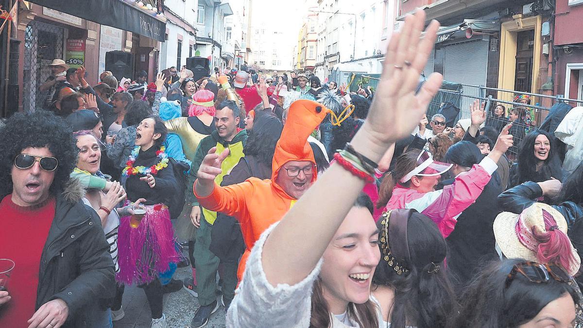 Celebración del Carnaval en la calle de la Torre