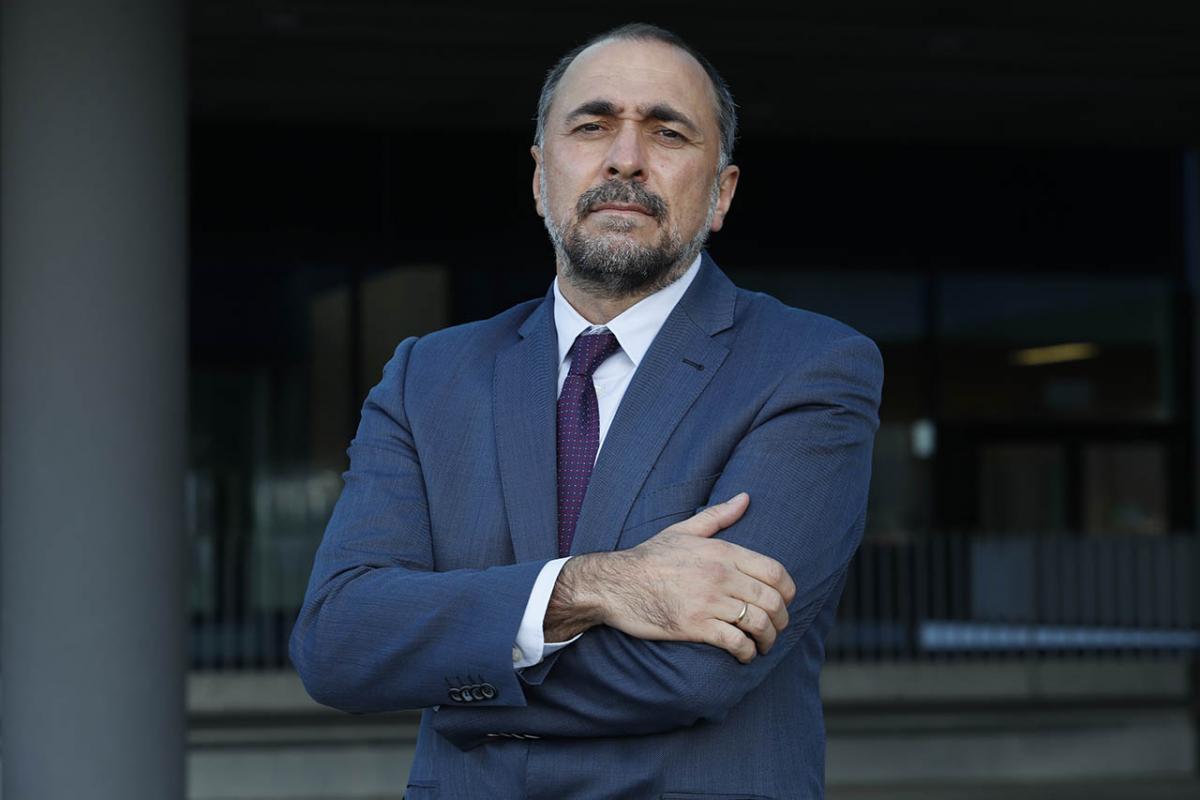 García Comesaña, ante el Hospital Álvaro Cunqueiro