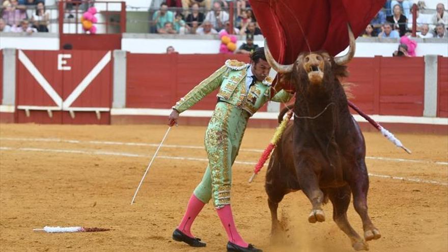 Triunfo de Garrido y Alcurrucén