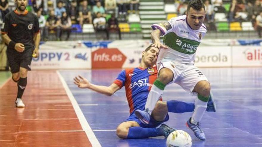 El Elche se asoma al abismo