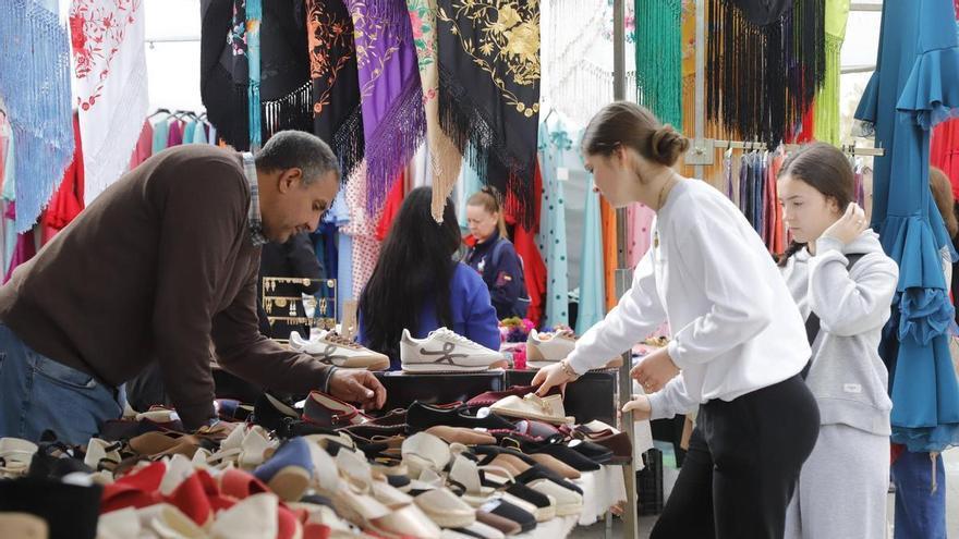 El mercadillo de El Arenal se traslada el domingo 19 de abril por el Rally Sierra Morena