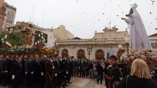 El centro de Castelló vibra con la procesión del Encuentro