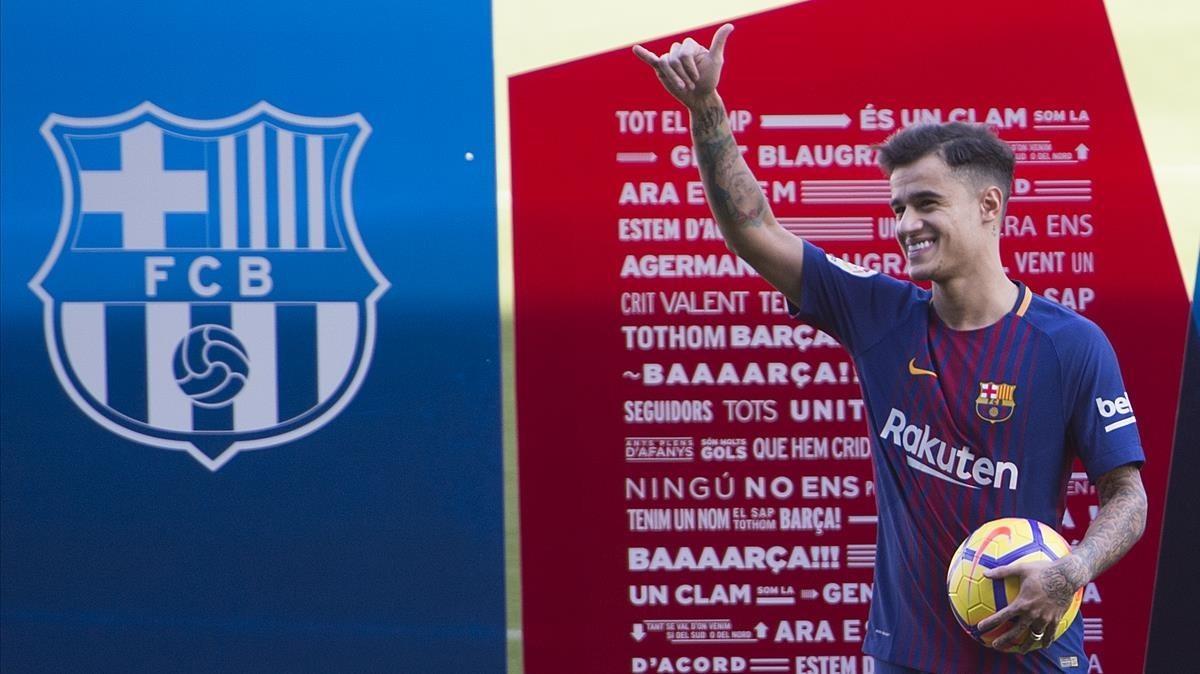 zentauroepp41526537 barcelona   08 01 2018   deportes   philippe coutinho saluda180108143309