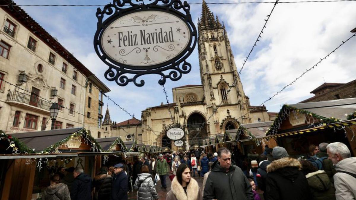 Mercado de Navidad en Oviedo | IRMA COLLÍN