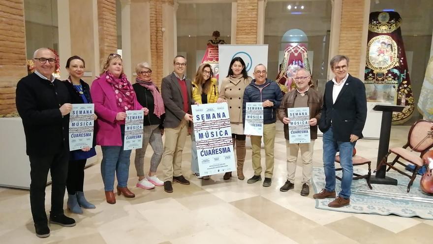 Música azul para ambientar la Cuaresma en Lorca