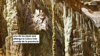 El Espárrago, una joya geológica: así es la estalagmita más famosa de Córdoba
