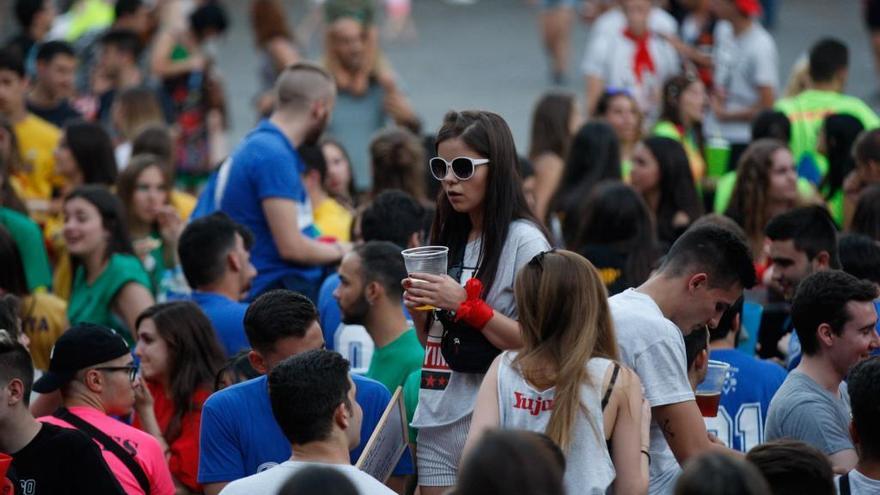 Peñistas en la última celebración de San Pedro