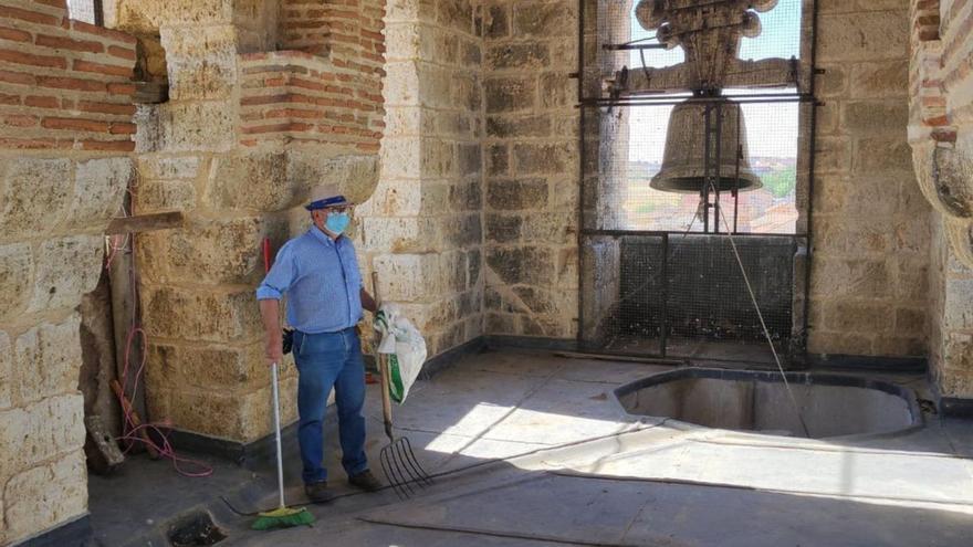 Tagarabuena &quot;saca brillo&quot; a la torre de la iglesia de San Juan | UAP TORO Y MORALES