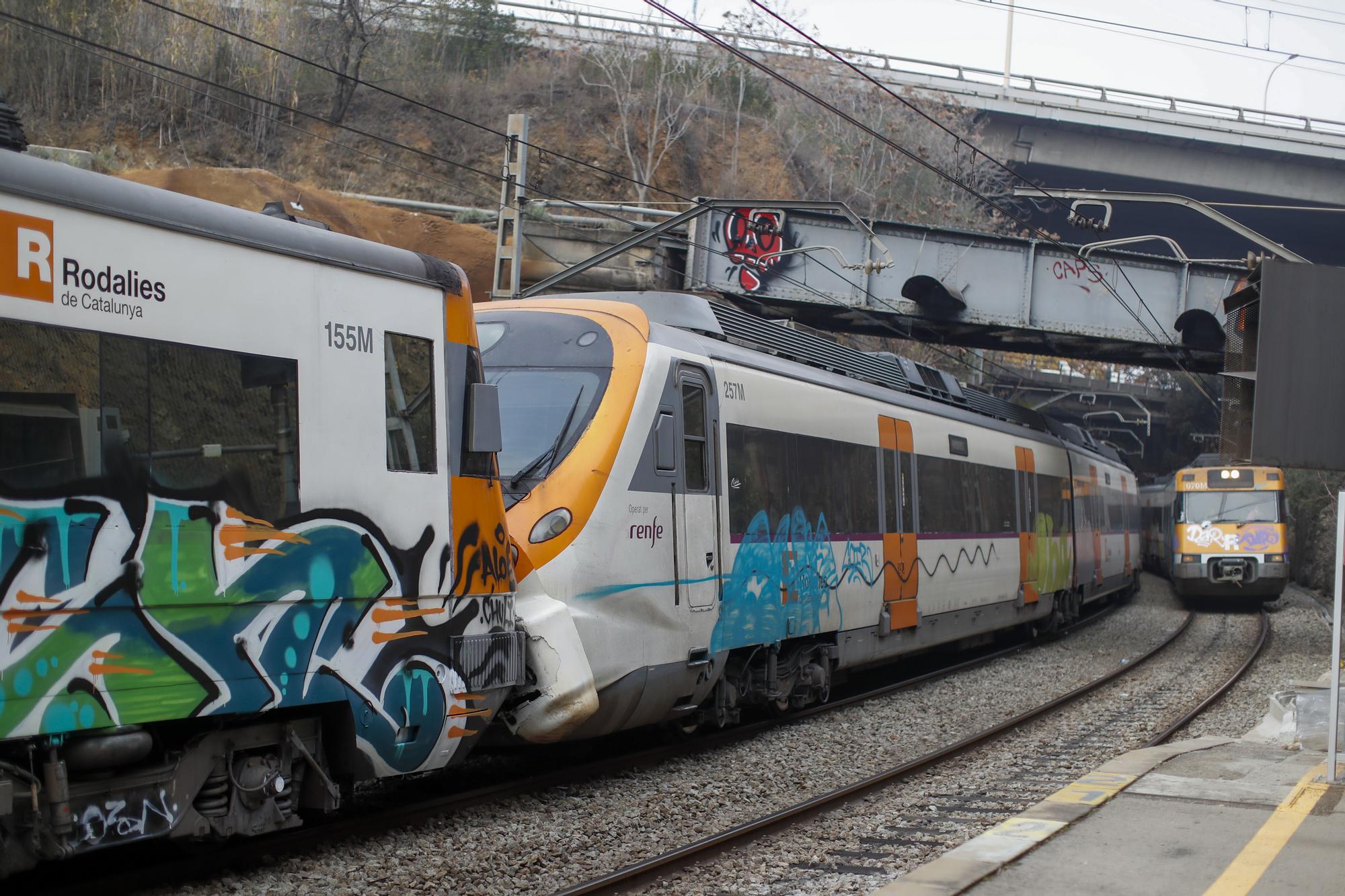 Ascienden a 155 los heridos por el choque de dos trenes en Montcada