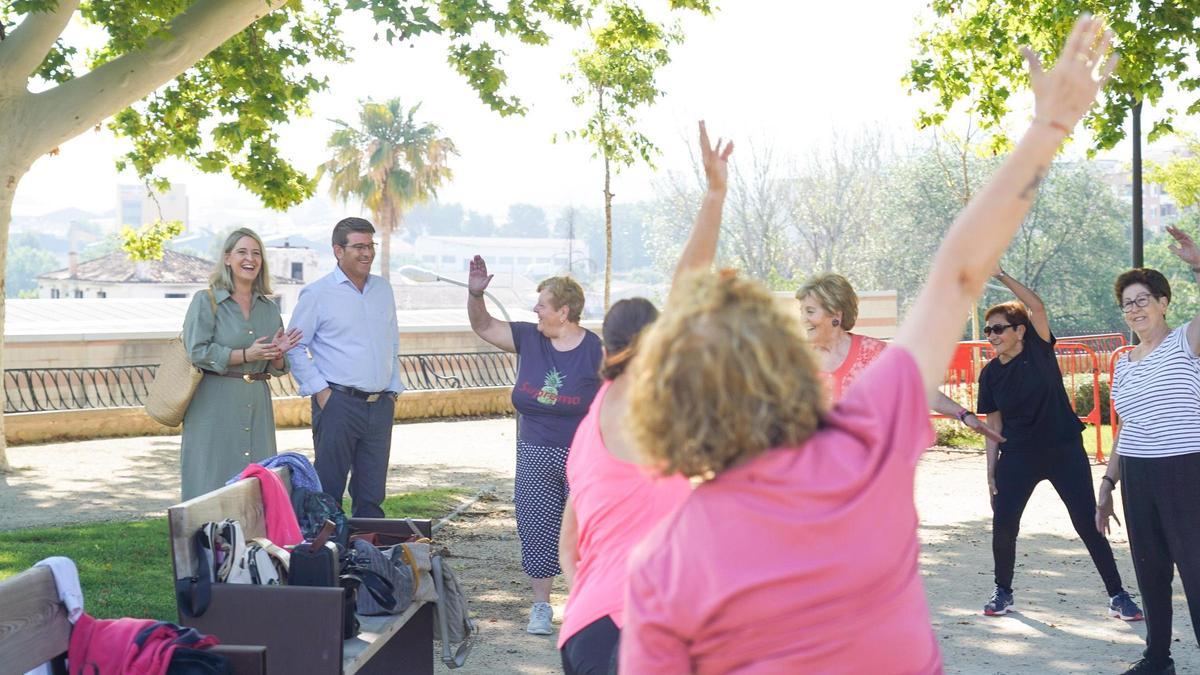 Ontinyent inicia una nueva temporada de gimnasia en los parques dentro del programa “Majors actius”