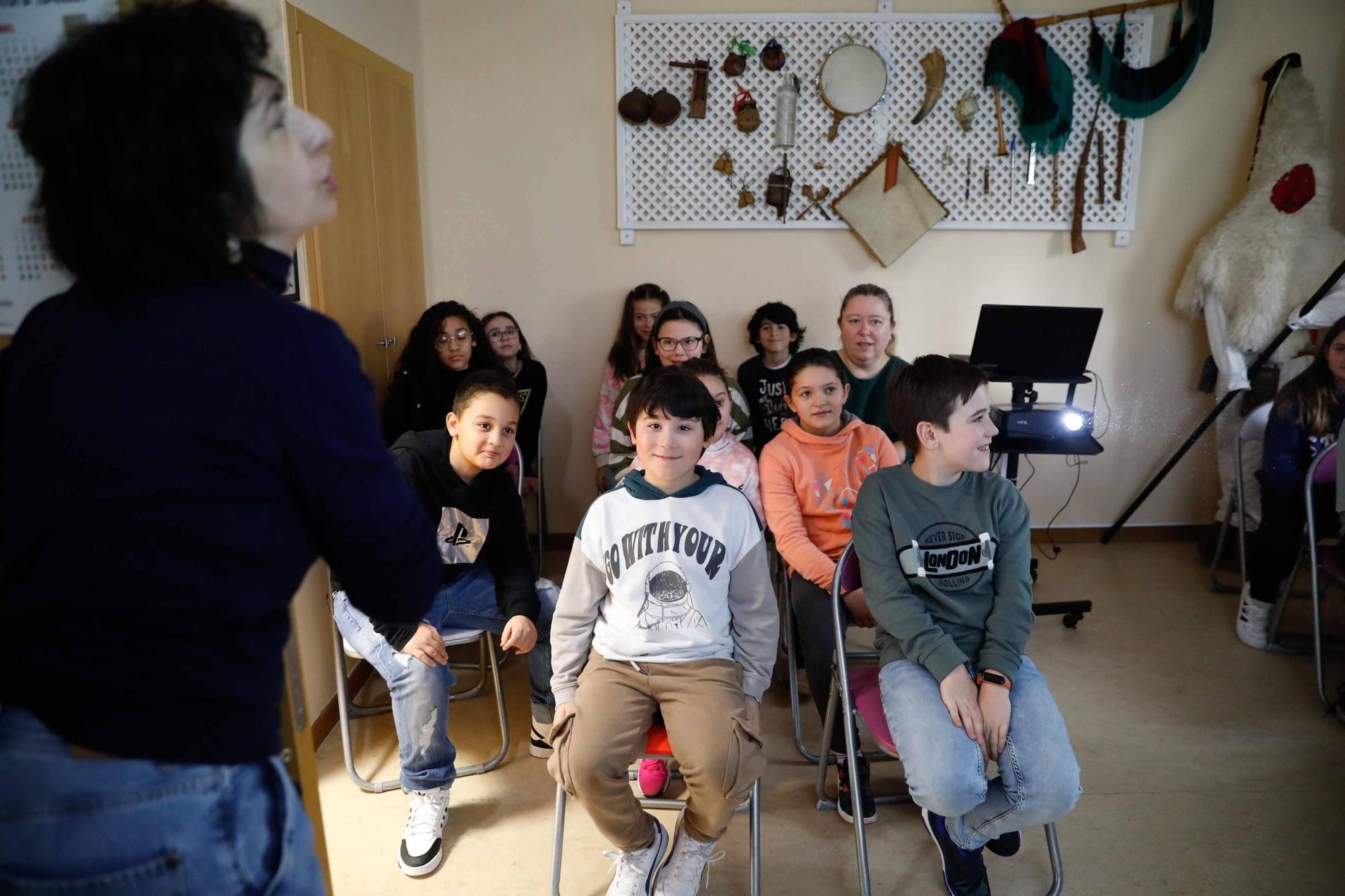 EN IMÁGENES: Así fue la primera visita a L'Aula Didáutica de Cultura Popular de Llaranes