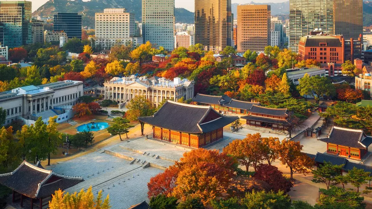 Seúl, Corea del Sur: la ciudad donde los templos antiguos conviven con neones y callejones llenos de vida