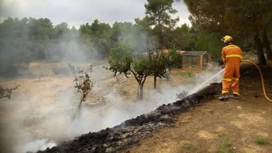 Sofocan un incendio en Bocairent