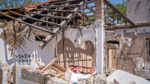 Desallotjats els últims inquilins de les Cases Barates