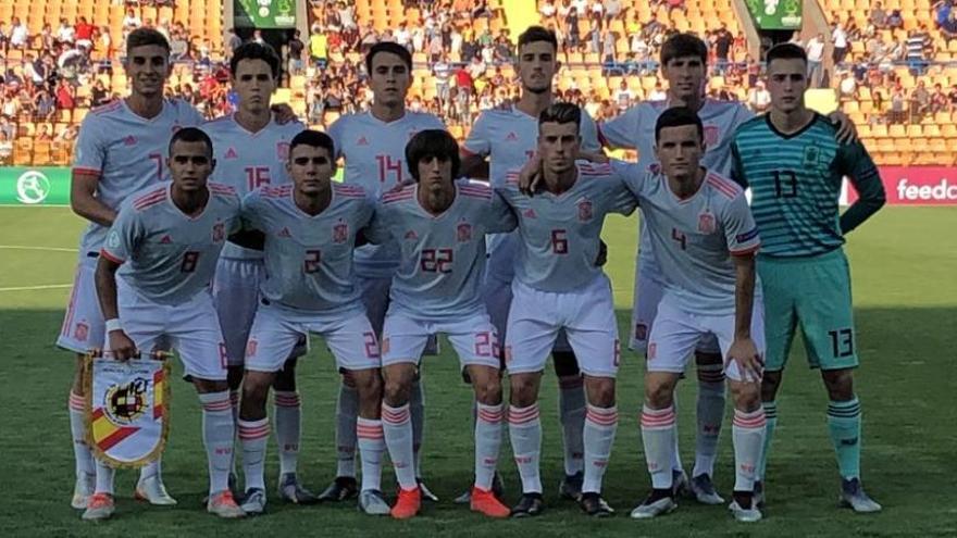 La selección española antes de enfrentarse a Armenia.
