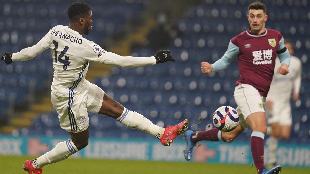 Iheanacho salvó un empate en Turf Moor