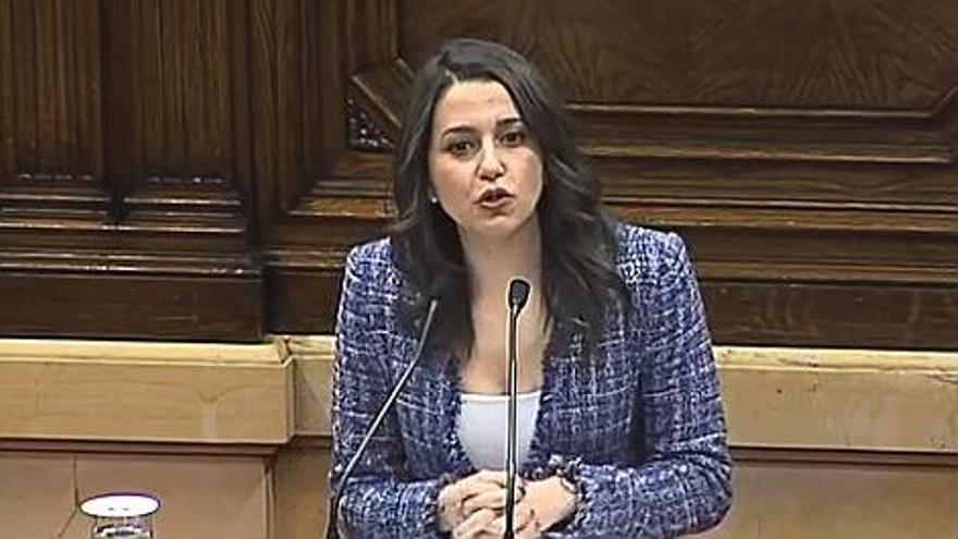 Arrimadas, a Turull: &quot;Usted no es creíble ni para los suyos&quot;