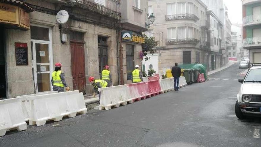 Obras de la rúa Aldara. // FdV