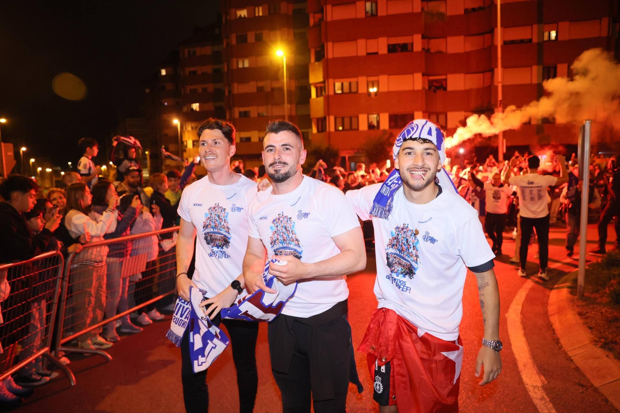EN IMÁGENES: Locura en las calles de Avilés por el ascenso