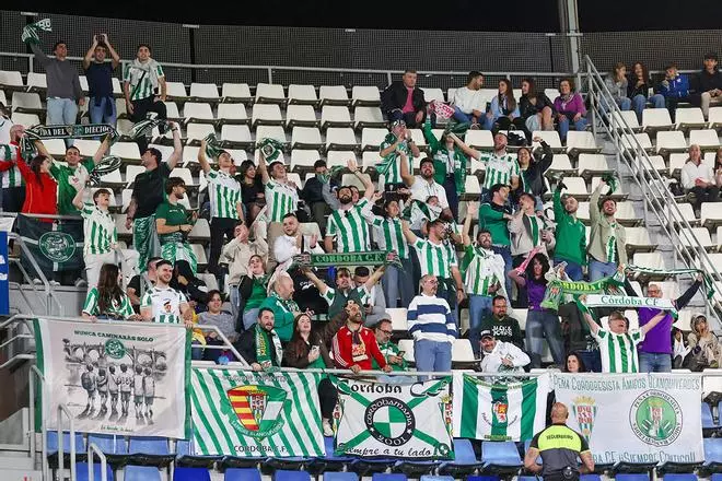Tenerife-Córdoba CF | Las imágenes de la afición en el Heliodoro Rodríguez López