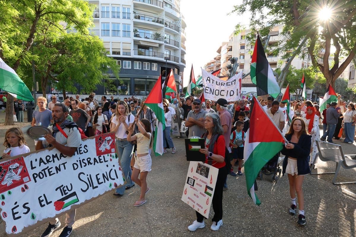 Galería: Cacerolas y gargantas claman contra el genocidio en Gaza