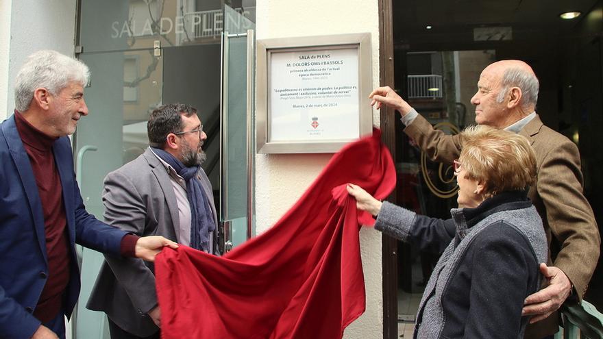 Blanes ret homenatge a Maria Dolors Oms i Bassols, primera alcaldessa del municipi