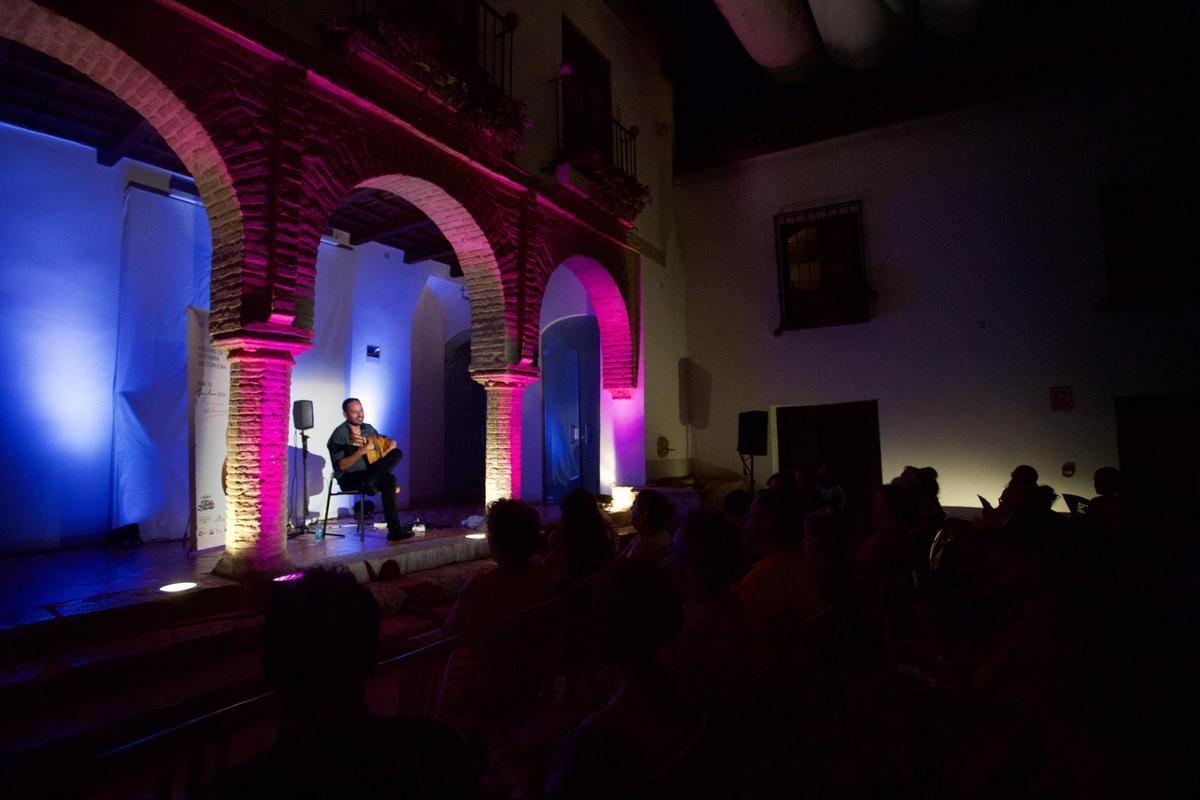 El guitarrista egipcio Ali Kattab, en la Casa Árabe.