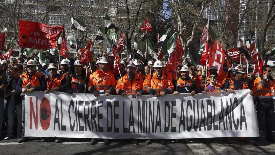 El Congreso pide la declaración ambiental de la mina de Monesterio antes del 30 de abril