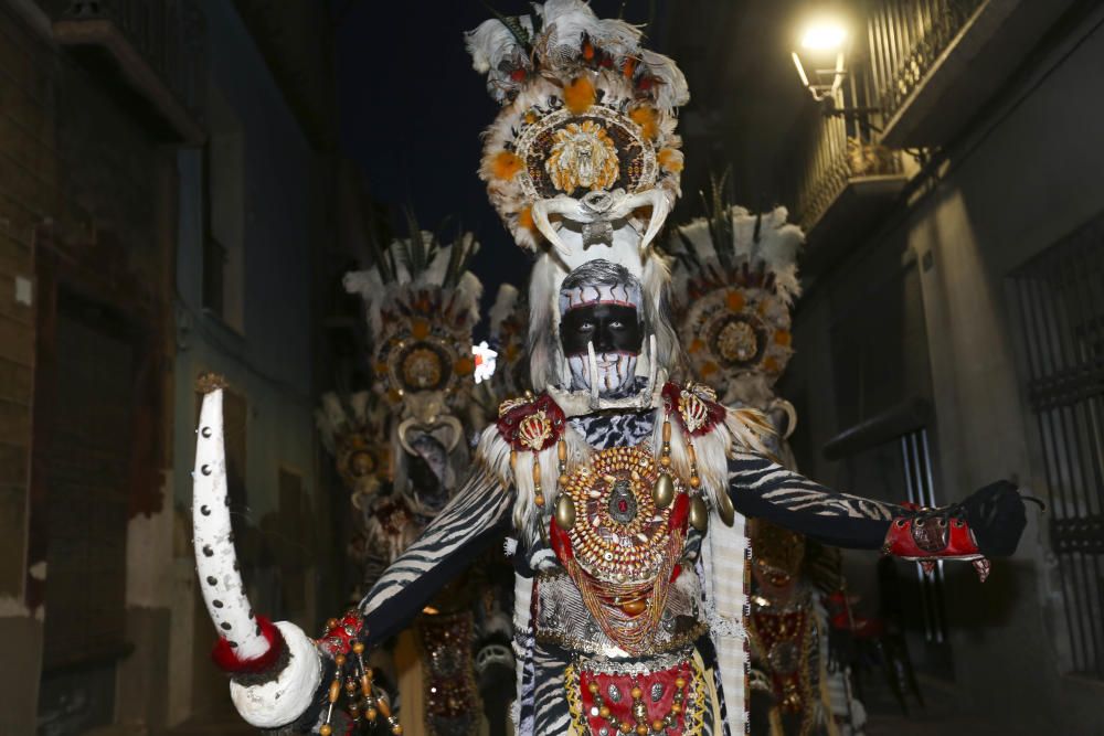 Los Moros y Cristianos de Aspe viven un desenlace espectacular